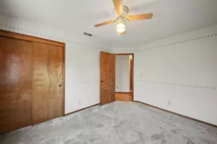 2701 Twin Oak Ln, Modesto, CA 95355 - Photo 18
