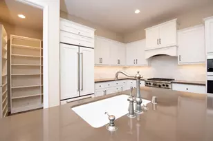 1841 Giardino Way, Modesto, CA 95355 - Photo 8
