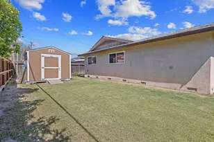 1585 Mulberry Ln, Lemoore, CA 93245 - Photo 36