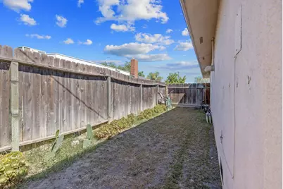 1585 Mulberry Lane, Lemoore, CA 93245 - Photo 38