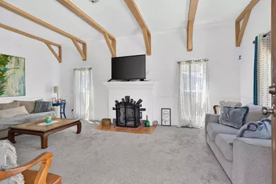 1360 Buena Vista Avenue, Stockton, CA 95203 - Photo 6