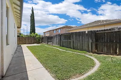 5239 Sire Court, Riverbank, CA 95367 - Photo 40