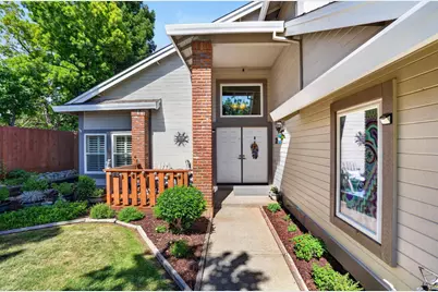 8064 Girvan Court, Sacramento, CA 95829 - Photo 4