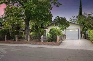2044 Del Rio Dr, Stockton, CA 95204 - Photo 1