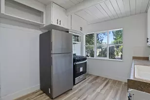 2044 Del Rio Dr, Stockton, CA 95204 - Photo 20