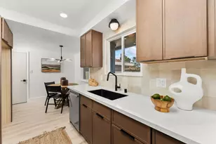 1339 Palomar Cir, Sacramento, CA 95831 - Photo 10