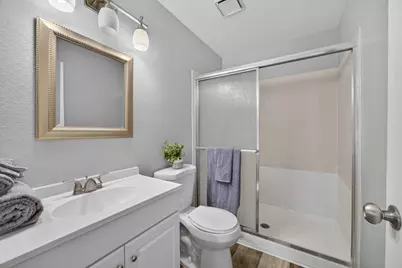 8120 La Almendra Way, Sacramento, CA 95823 - Photo 28