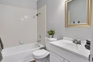 8120 La Almendra Way, Sacramento, CA 95823 - Photo 20