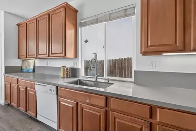 8304 Sundance Lane, Elk Grove, CA 95624 - Photo 22