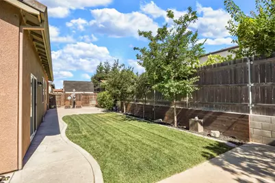 1493 Toy Court, Manteca, CA 95337 - Photo 32