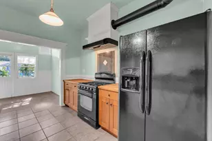 815 17th St, Sacramento, CA 95811 - Photo 38