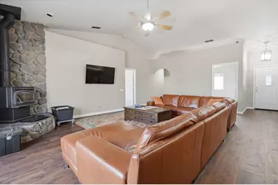 19890 Perimeter Road, Grass Valley, CA 95949 - Photo 16