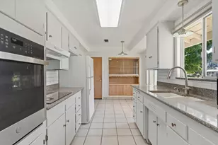 5415 Dorset Way, Sacramento, CA 95822 - Photo 6