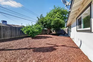 9985 Redstone Dr, Sacramento, CA 95827 - Photo 30