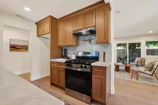 9985 Redstone Dr, Sacramento, CA 95827 - Photo 14