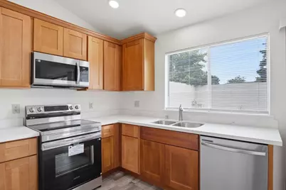 3804 Terneuzen Avenue, Modesto, CA 95356 - Photo 6