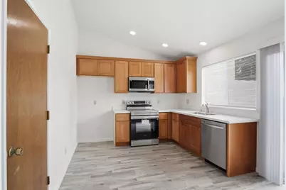 3804 Terneuzen Avenue, Modesto, CA 95356 - Photo 4