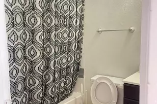 8432 Tam O'Shanter Dr, Stockton, CA 95210 - Photo 10