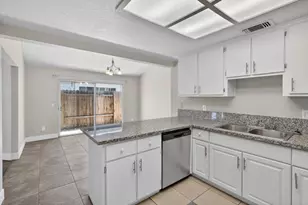 5810 41st St, Sacramento, CA 95824 - Photo 10