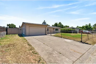 8212 Bruns Way, Sacramento, CA 95828 - Photo 2