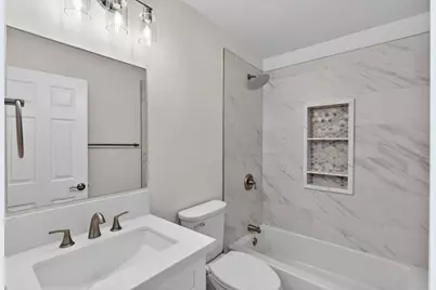 8212 Bruns Way, Sacramento, CA 95828 - Photo 12
