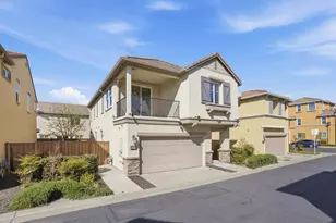 2069 Camino Real Way, Roseville, CA 95747 - Photo 2