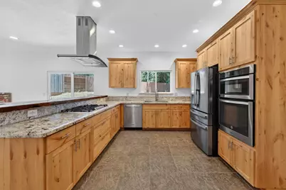8505 Hayden Way, Fair Oaks, CA 95628 - Photo 10
