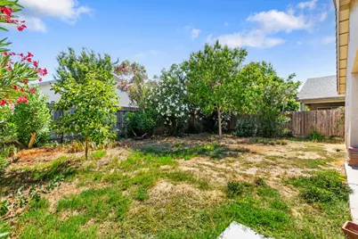 2085 W Solis Street, Merced, CA 95348 - Photo 22