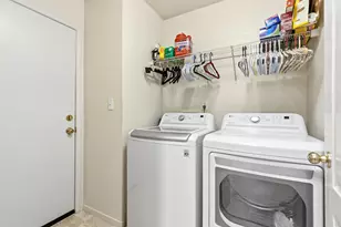 2085 W Solis St, Merced, CA 95348 - Photo 12
