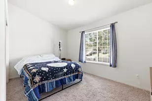 2085 W Solis St, Merced, CA 95348 - Photo 16