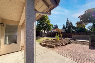 8027 Montevina Dr, Sacramento, CA 95829 - Photo 34