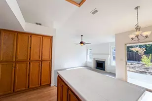 8027 Montevina Dr, Sacramento, CA 95829 - Photo 12