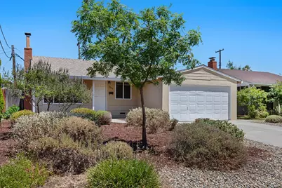 5205 63rd Street, Sacramento, CA 95820 - Photo 2
