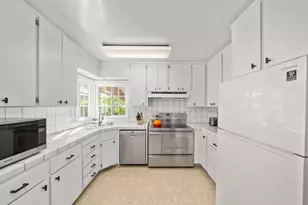 408 Santa Ynez Way, Sacramento, CA 95816 - Photo 46