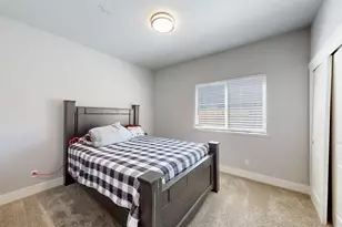 1258 Heavenly Cir, Stockton, CA 95209 - Photo 10