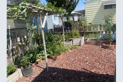 Red Bud Lane, Sacramento, CA 95828 - Photo 14