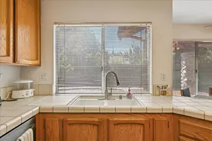 7833 Ivy Hill, Antelope, CA 95843 - Photo 12