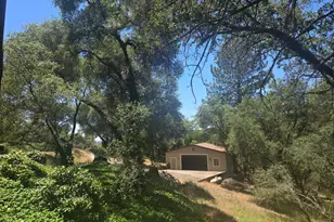595 Valley Ridge Ct, Auburn, CA 95603 - Photo 2