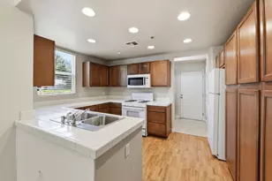 4800 Westlake Pkwy, Sacramento, CA 95835 - Photo 2