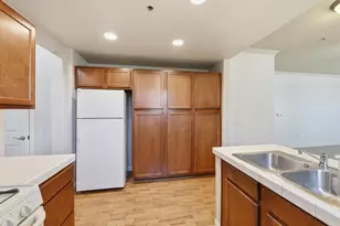 4800 Westlake Pkwy, Sacramento, CA 95835 - Photo 18