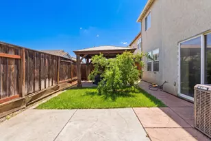 1574 Hearthsong Dr, Manteca, CA 95337 - Photo 32