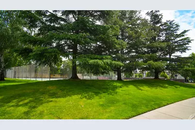 1162 Spruce Tree Circle, Sacramento, CA 95831 - Photo 32