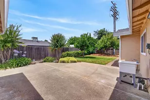 8705 Brigham Way, Sacramento, CA 95826 - Photo 52