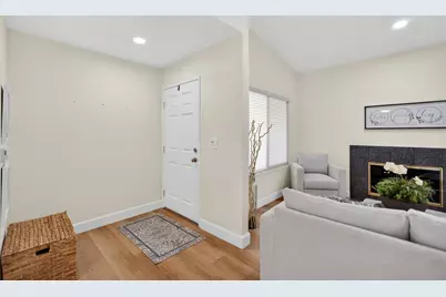 8705 Brigham Way, Sacramento, CA 95826 - Photo 12