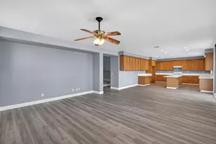 9234 Rushing Creek Way, Elk Grove, CA 95624 - Photo 22