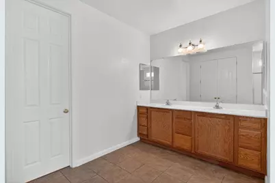 9234 Rushing Creek Way, Elk Grove, CA 95624 - Photo 38