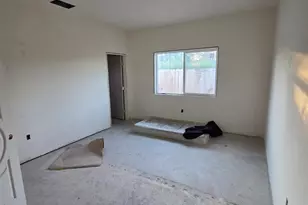 5829 Hillsdale Blvd, Sacramento, CA 95842 - Photo 8