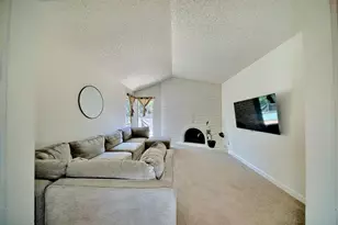 8238 Ferncreek Ct, Citrus Heights, CA 95621 - Photo 24