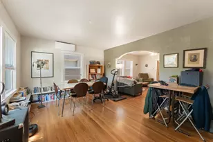 910 35th St, Sacramento, CA 95816 - Photo 28