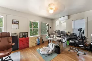 910 35th St, Sacramento, CA 95816 - Photo 22